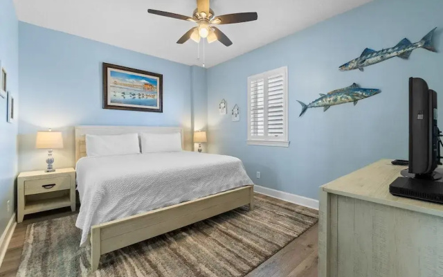 Regency Isle Penthouse 1202