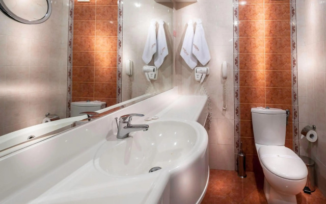 Yantra Grand Hotel -Sharlopov Hotels