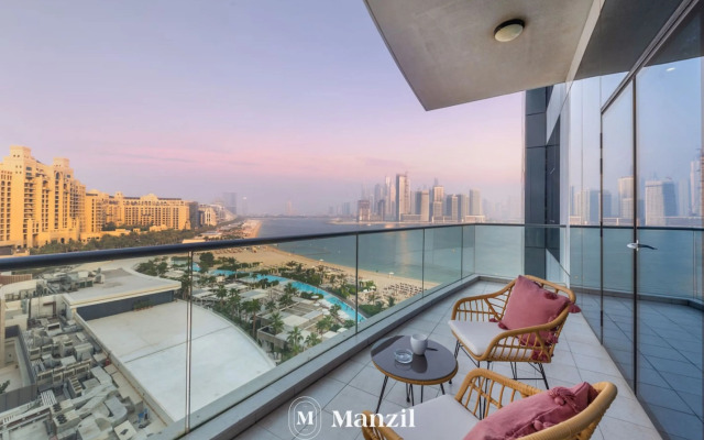 Splendid 3BR in Palm w Lazy River & Private Beach