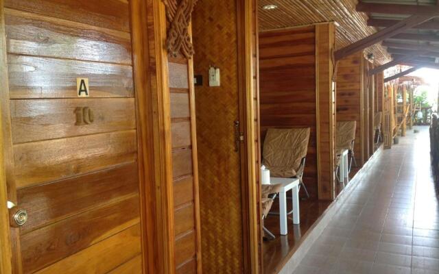 Ruan Mai Naiyang Beach Resort