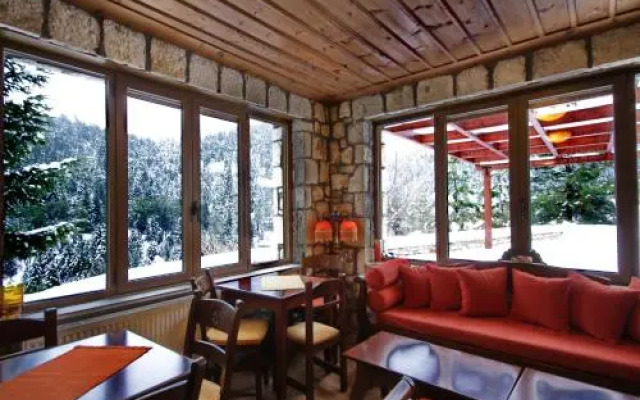 Valtessiniko Studios