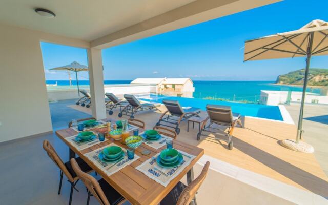 Villa Halcyon in St Stefanos Bay