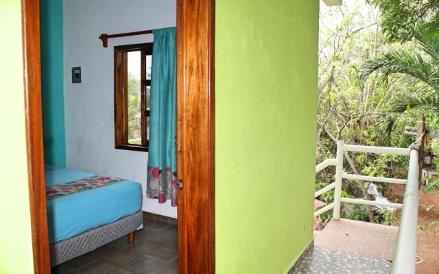 Yaxche Centro Hostal y Camping