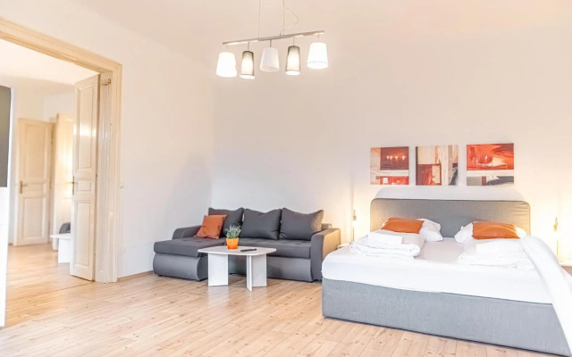 attractive 2BR Apt. Near AKH- Ideal for Longstays