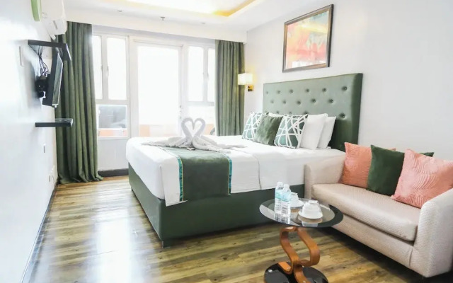 Pacific Bay Grand Suites
