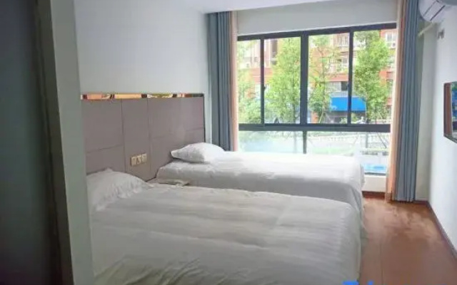 Xingcheng Business Hotel
