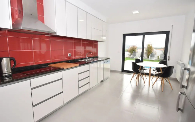 Holiday Home; Nazare Beach for Surfing