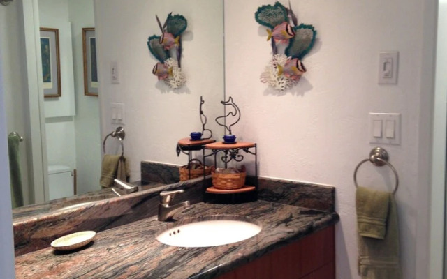 Papakea L106 - 2 Br Condo