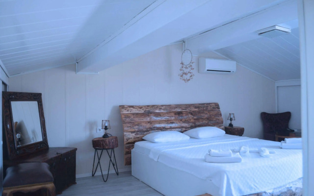 Alacati Yamac Evi Butik Otel