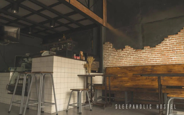 Sleepaholic Hostel
