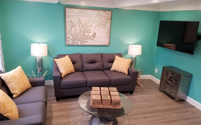 Seaside Oceanfront Inn