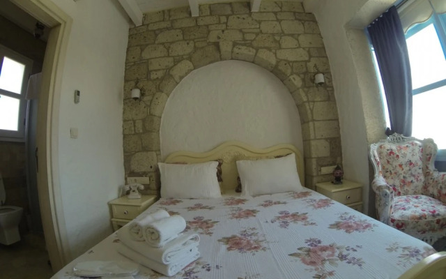 Alacati Konak Altinel