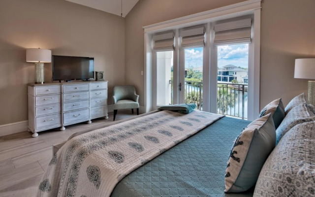 Seastar Palazzo Luxury Across From Beach