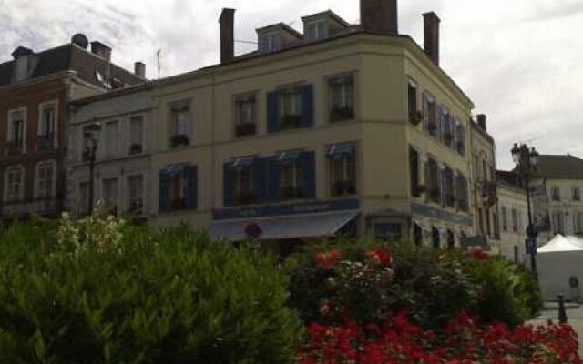 Hôtel De La Cloche