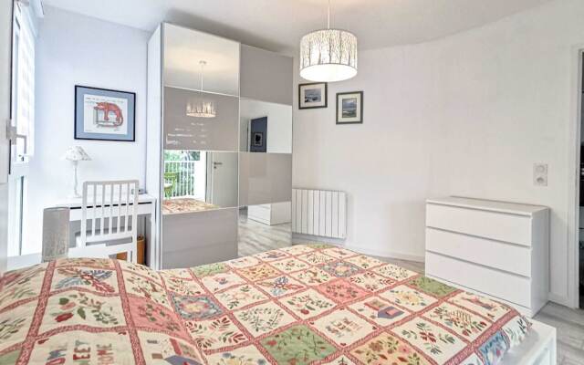 Charming Apartment, Quiet, Hotel Service