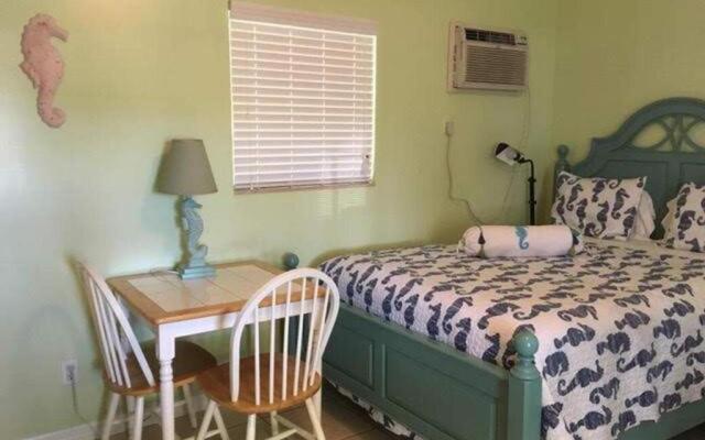 Seahorse Beach Bungalows