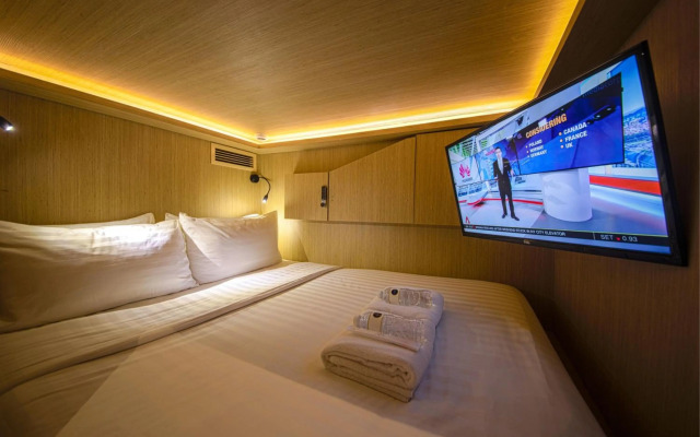 CUBE Boutique Capsule Hotel @ Kampong Glam