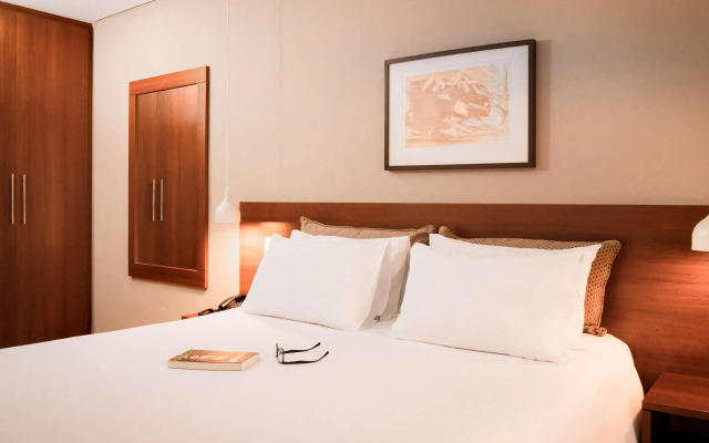 Mercure Curitiba Golden Hotel