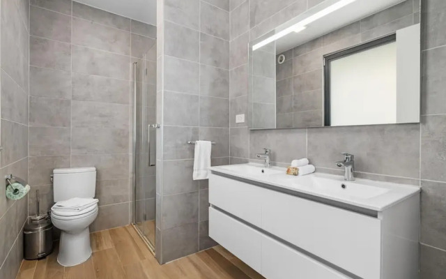 Serene Designer Gem Walk to Beach Strip Pool