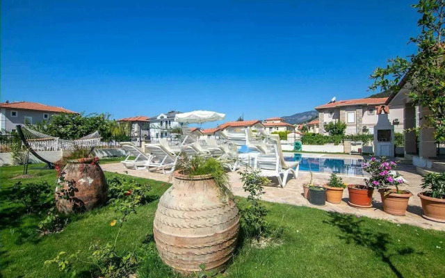Inviting 4-bed Villa Nil Dalyan With Child Pool