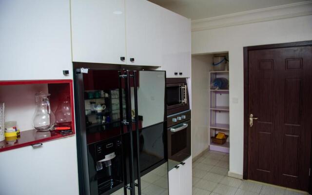 Beautiful 4-bedroom House Located in Abuja