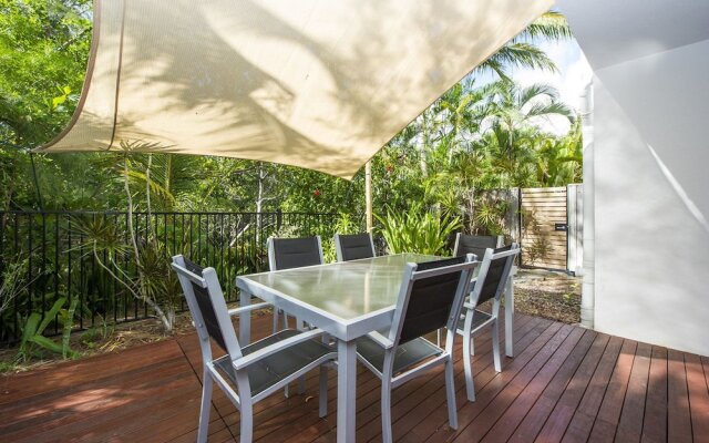 Maggies Beachfront Apt. 9