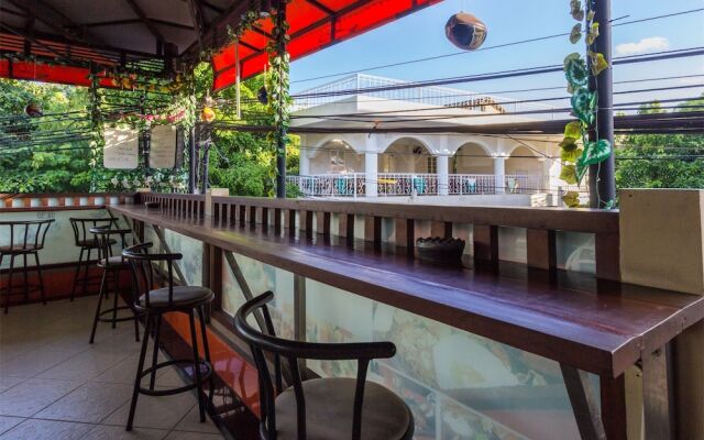 RedDoorz Plus @ Padma Utara 3