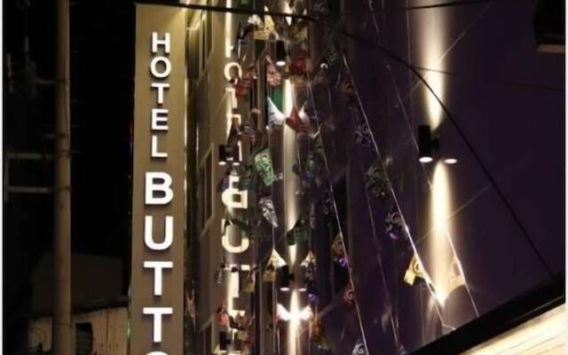 Hotel Button