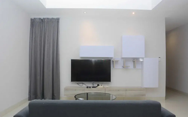 Wonderful 2Br The Mansion Kemayoran Apartment Near Jiexpo