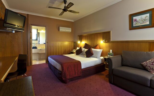 Early Australian Motor Inn