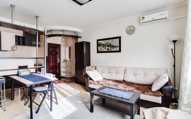 Home Like on Govorova Street 32