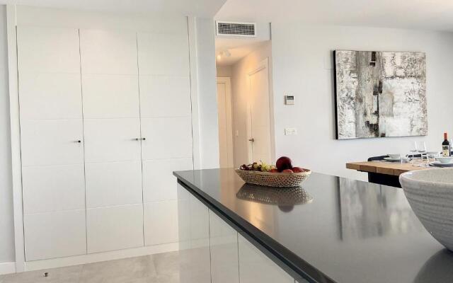 Via Celere 2330 Sea View Apartment