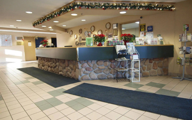 Travelodge by Wyndham Lacombe