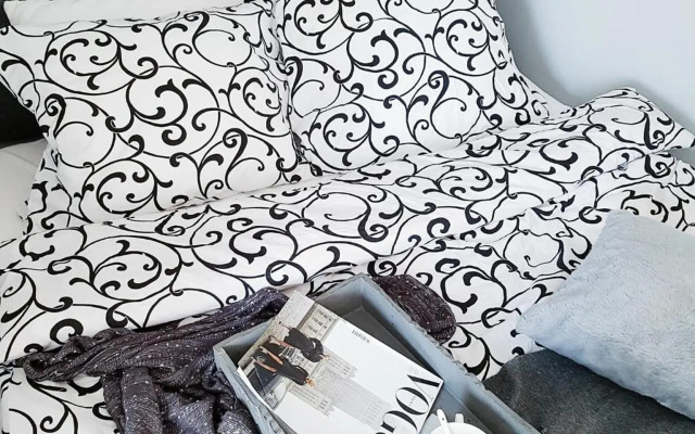 Warsaw King Size Apartment