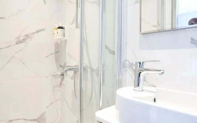 Royal Jade Boutique Hotel