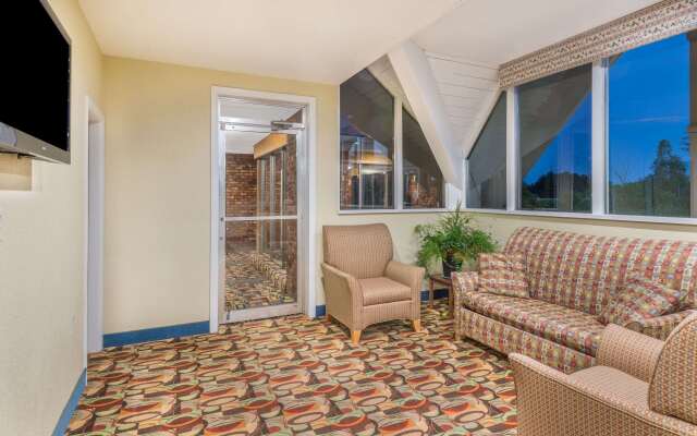 Howard Johnson by Wyndham Bangor