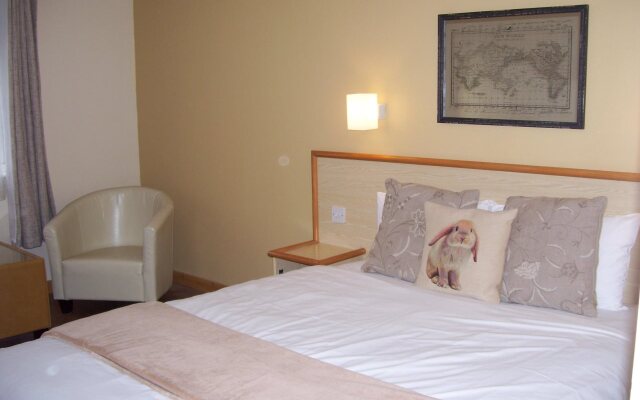 Travel Plaza Hotel