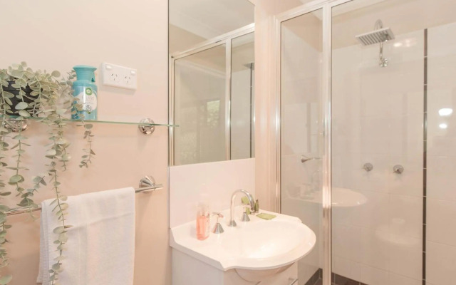 3 123 Gippsland Street