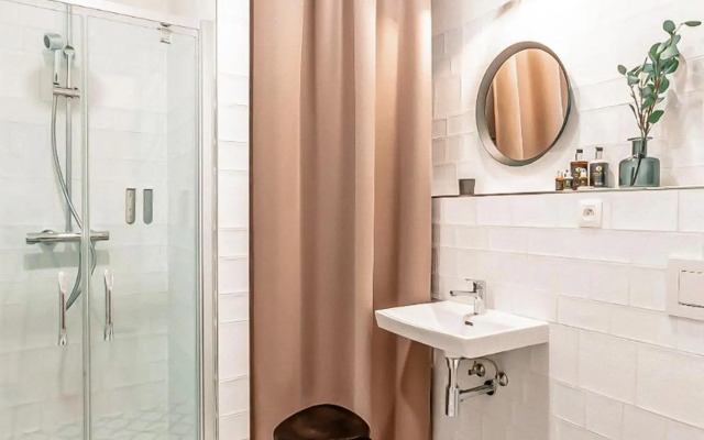 TurnKey Apartment Train Station