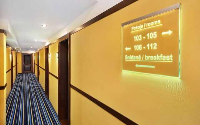 Hostel Central
