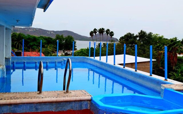 Hotel Corona Zihuatanejo