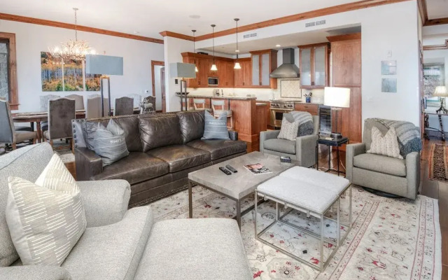 Hummingbird Lodge