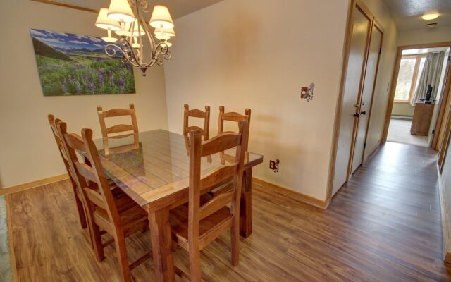 Lodgepole 2003 by SummitCove Vacation Lodging