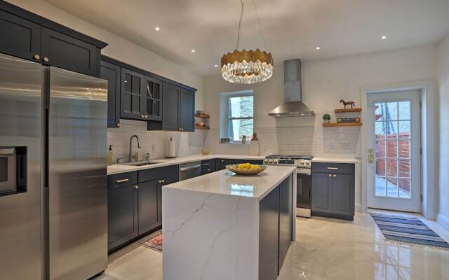 Upscale + Unique Townhome in University City!