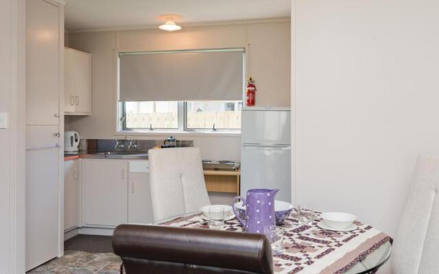 Waitangi Beach Units