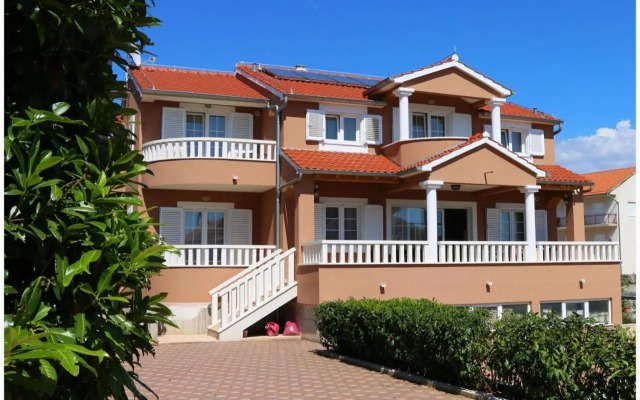 Apartments Rupe