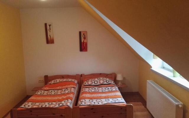 Apartmány u tenisového kurtu