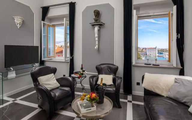 Bajamonti Palace Apartments