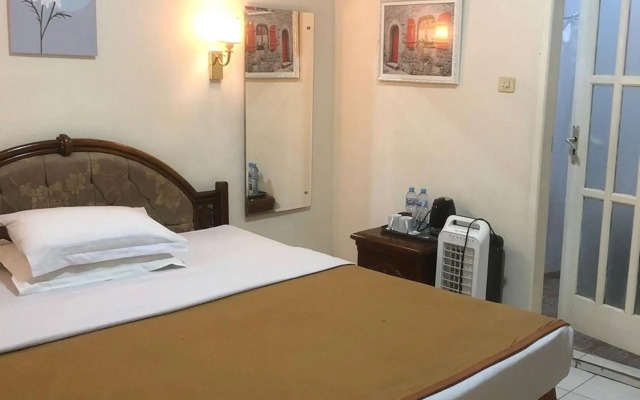 Hotel Monika by ZUZU