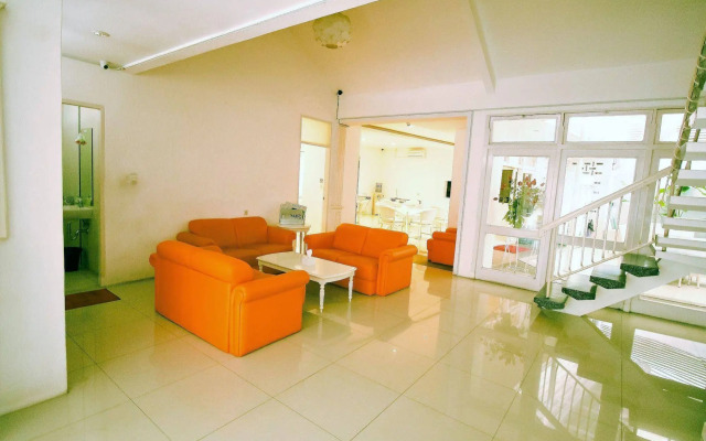 ZEN Rooms Dipati Ukur